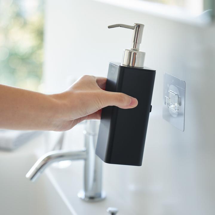 Image du produit Yamazaki Distributeur de savon à crochet adhésif TOWER