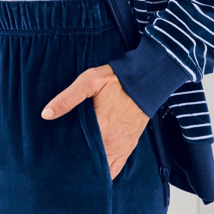 Produktbild Erwin Müller Damen-Freizeitanzug (48)