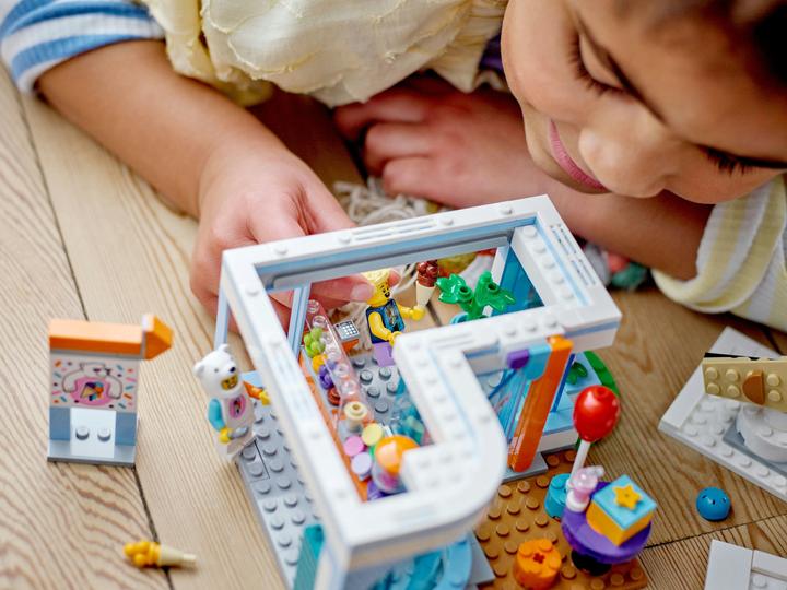 Actual product image LEGO Ice cream parlour (60363, LEGO City)