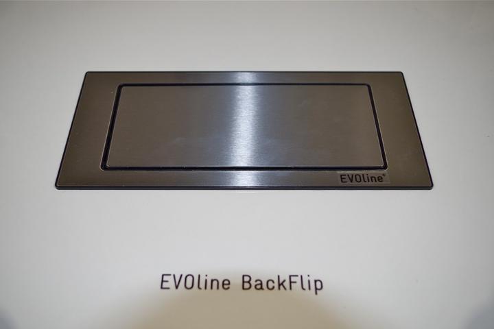 Productafbeelding Evoline BackFlip (2 x, USB, 2.50 m)