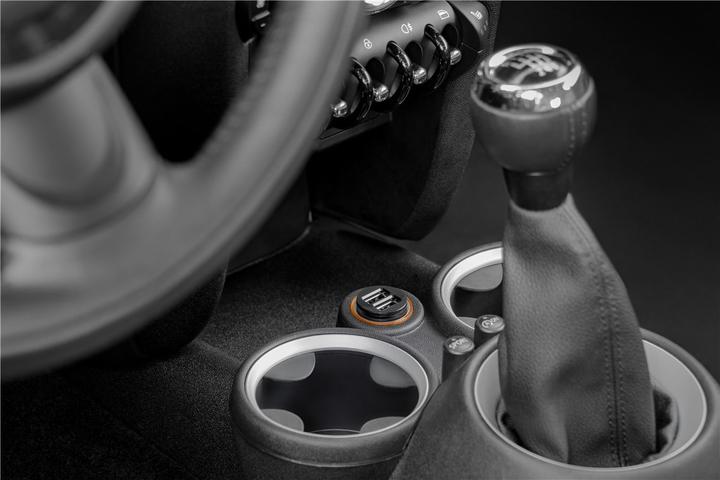 Produktbild Goobay Dual USB-Autoladegerät 3,1A