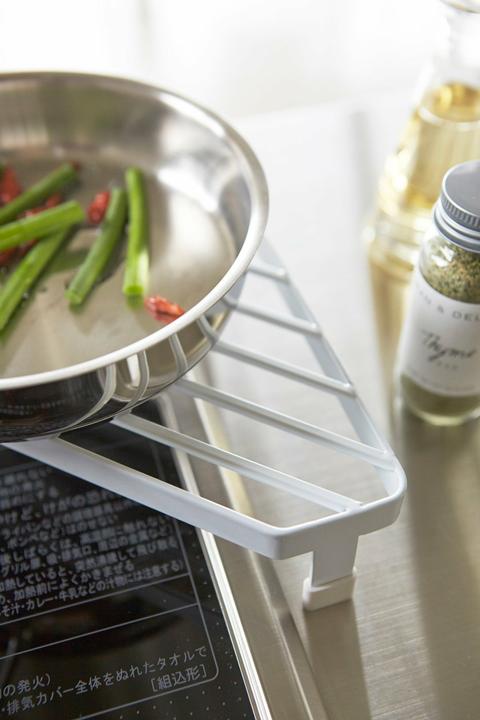 Image du produit Yamazaki Tablette d'angle pour cuisinière TOWER