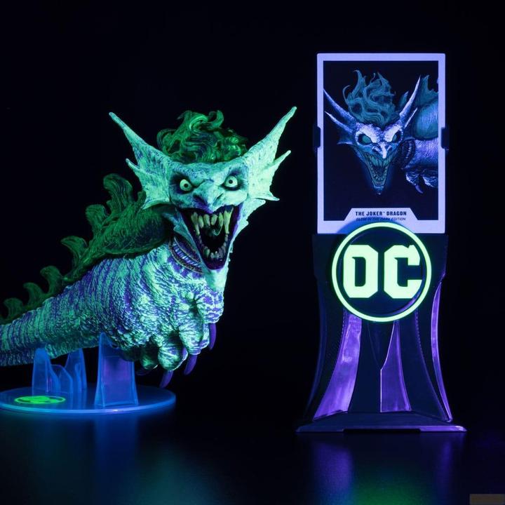 Immagine prodotto McFarlane Dark Nights: Metal DC Multiverse Action Figure The Joker Dragon Glow in the Dark Edition (Gold