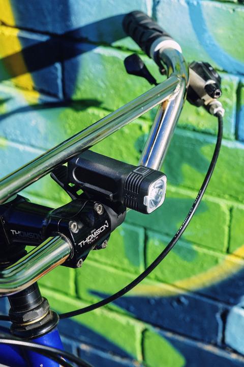 Image du produit knog. Blinder 400 + Plus Rear (400 lm, 20 lm)