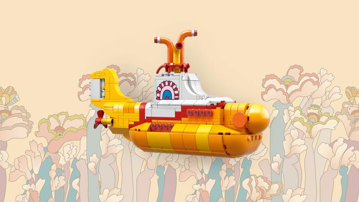 Actual product image LEGO Ideas Yellow Submarine (21306, LEGO Rare Sets, LEGO Ideas)