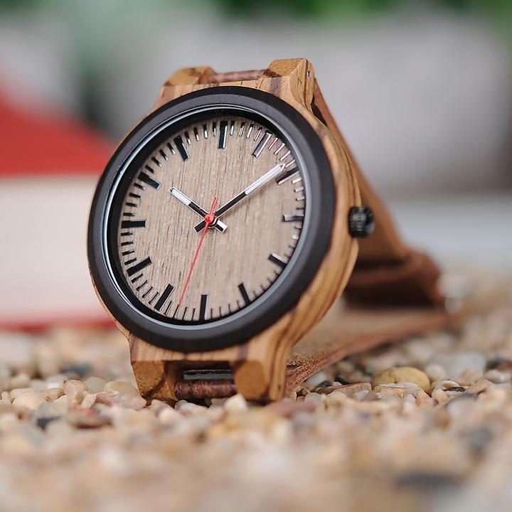 Produktbild Natura Punto Sportlich-elegante Uhr aus Bambus mit smarten Details, Lederarmband (Sportuhr)