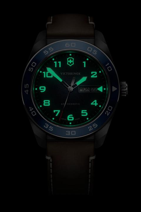 Produktbild Victorinox Swiss Army (Swiss Made, 42 mm)