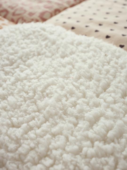 Produktbild Vertbaudet Baby Spieldecke/Laufstalleinlage LOVELY LEO in Patchwork-Optik