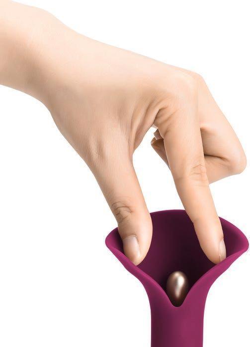 Actual product image Amorelie Bang 1 with English-language packaging Berry