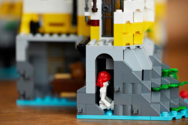 Produktbild LEGO Eldorado Fortress (10320, LEGO Icons, LEGO Seltene Sets)