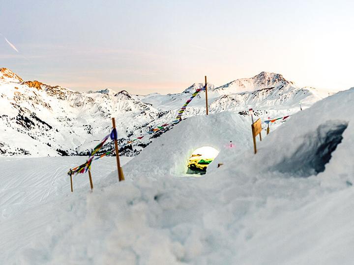 Image du produit Smartbox Séjour insolite en famille : 1 nuit en igloo avec souper près d’Albertville (3 pers.)