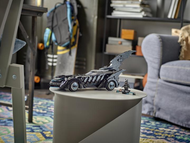 Actual product image LEGO Batman Forever Batmobile (LEGO DC)