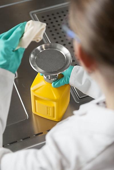 Actual product image Falcon Plunger can, yellow polyethylene, capacity 1 l.
