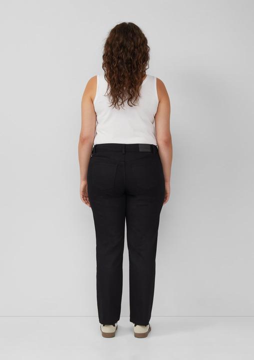 Image du produit S.Oliver Jeans-Hose Jeans / Curvy Fit / Mid Rise / Slim Tapered Leg (50)
