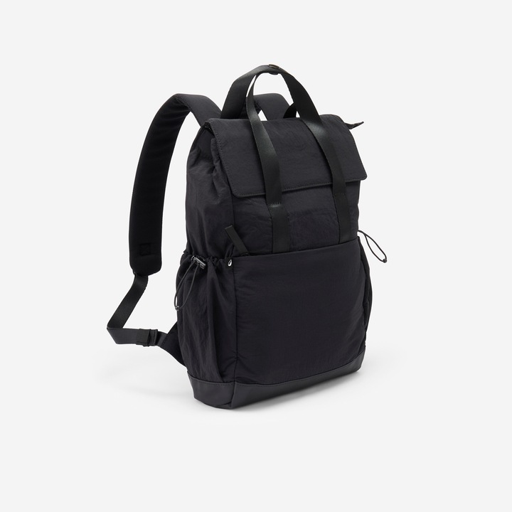 Image du produit Decathlon Petit sac à dos avec compartiment pour ordinateur portable (10 l)