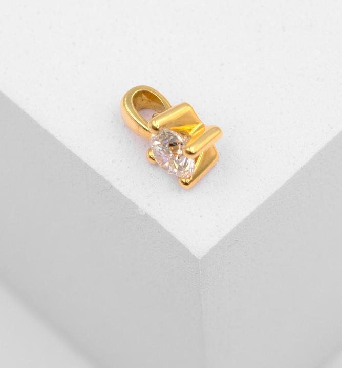 Produktbild Muau Anhänger (Gelbgold, Weissgold, Rotgold oder ganz einfach aus Silber hier entdecken. Unauffällig und trotzdem ein wahrer Hingucker, eines unserer Lieblingsschmuckstücke aus dem Online Schmuck Shop das Anhänger 4-Griff-Fassung Diamant 0.40ct. Gelbgold 750 in der Farbe Gelbgold. Schmuck)