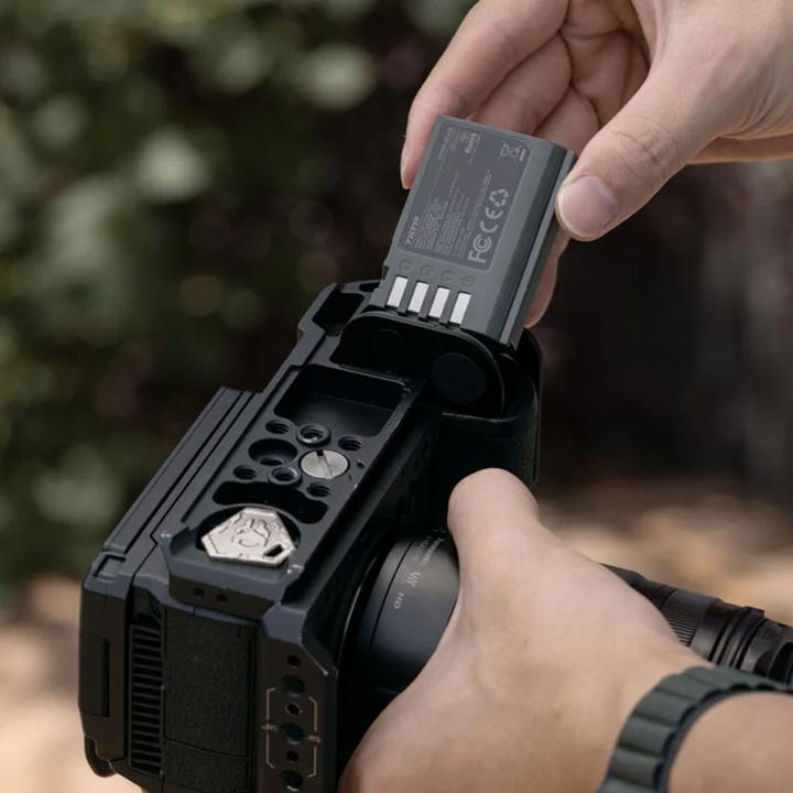 Produktbild Tilta DMW-BLK22 Battery with USB-C (Kamera Akku)