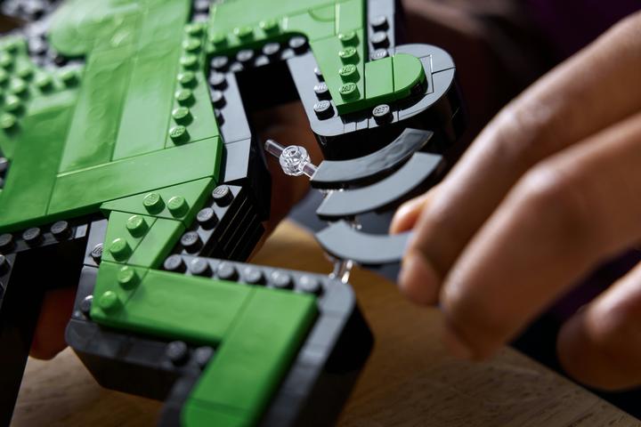 Actual product image LEGO Keith Haring - Dancing figures (LEGO Art)