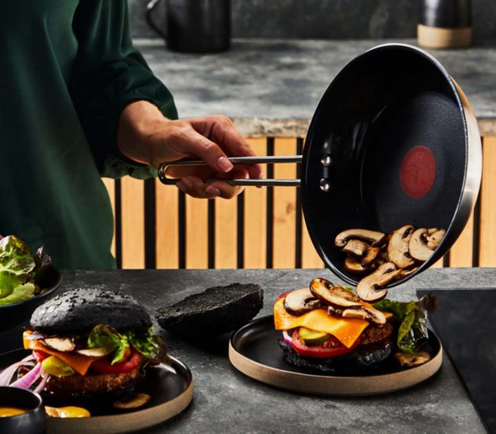 Produktbild Tefal Nordica Ceramic Koekenpan - Ã˜28 CM - Keramisch - PFAS-vrij - Inductie (H8710655) (28 cm, Edelstahl)