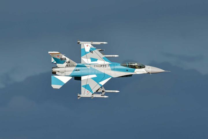 Produktbild Freewing F-16 90 PNP 8S E-Impeller Jet (Jet)