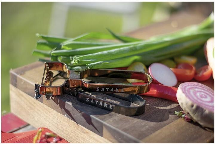 Actual product image Satake Peeler, black