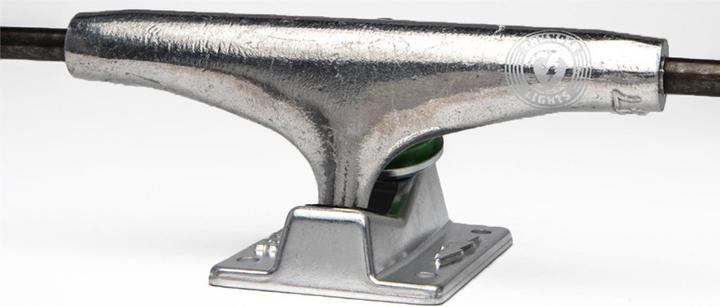 Actual product image Thunder 147 HI Lights Polished II Set (8")