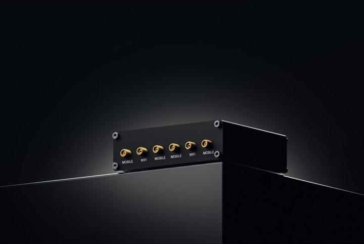 Actual product image Teltonika RUTM30