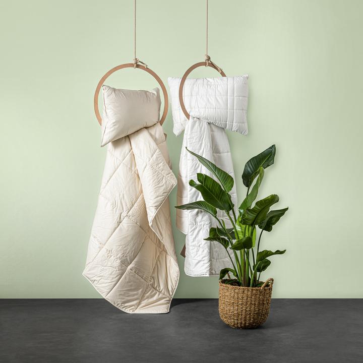 Actual product image Johann Jakob Luna Organic Down (65 x 100 cm)