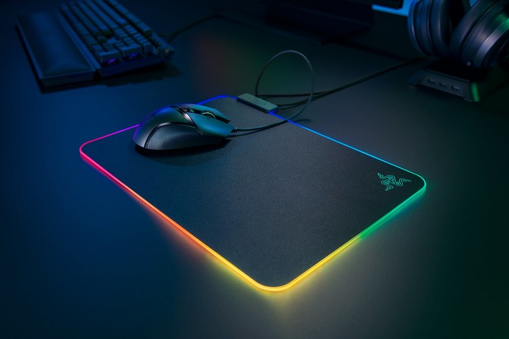 Actual product image Razer Firefly V2 (L)
