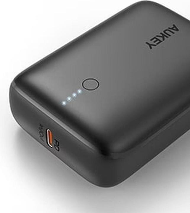 Actual product image Aukey Basix Mini (10000 mAh, 22.50 W, 37 Wh)