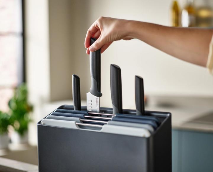 Actual product image Joseph Joseph Knife + chopping board set