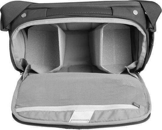 Actual product image Vanguard Veo Metro S9l Bk (Camera shoulder bag, 9 l)