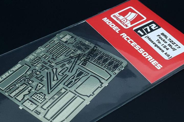 Actual product image Brengun Focke Wulf Ta-154 (Hasegawa kit)