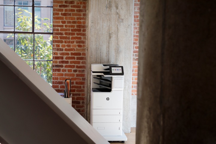 Actual product image HP Color LaserJet Enterprise Flow M681z Laser DPI per minute (Laser, Colour)