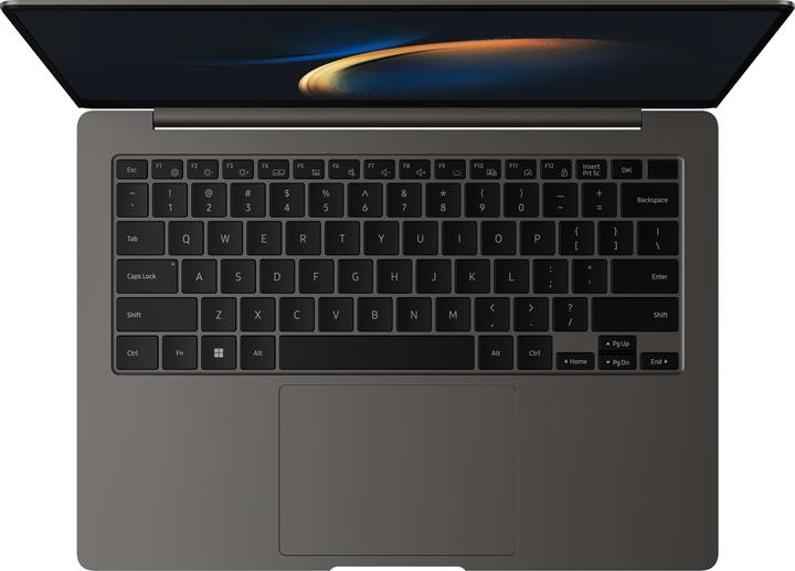 Actual product image Samsung Book3 Pro 14.0"/i7P/16GB/512GB/Graphite (14", Intel Core i7-1360P, 16 GB, 512 GB)