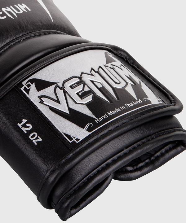 Actual product image Venum GIANT 3.0 (16 OZ, One size)