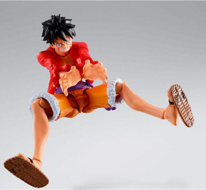 Actual product image Bandai One Piece - Monkey D. Luffy S.H.Figuart