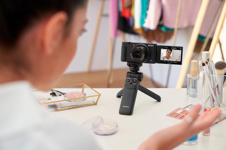 Immagine prodotto Sony ZV-1 (24 - 70 mm, 20.10 Mpx, 1")