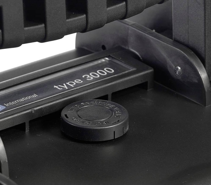 Actual product image B+W Outdoor case type 4000 - SI (Photo case, 17 l)