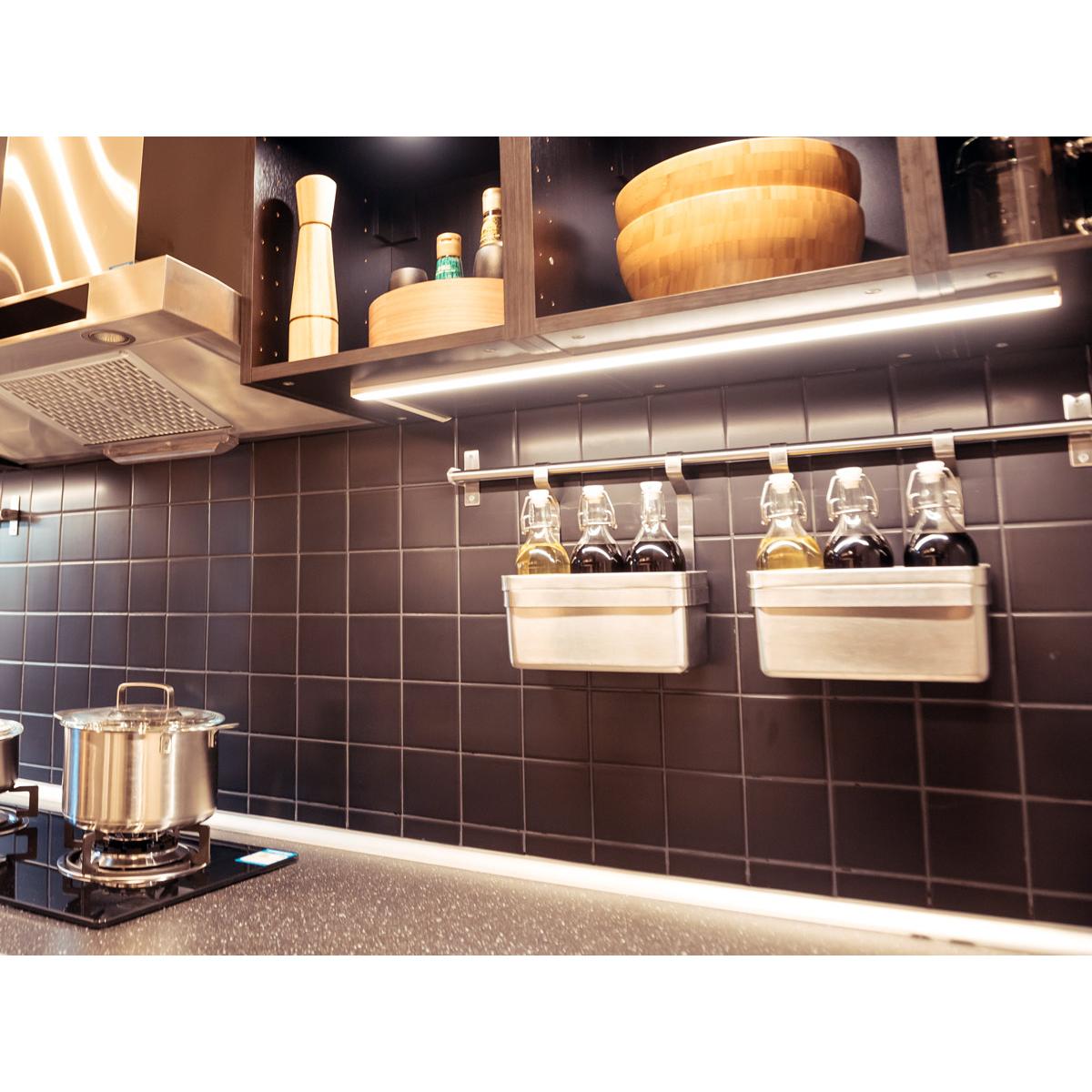 V-TAC, Striscia LED, zestaw profili LED 2m powierzchniowy biały z białą pokrywką uchwytami i zaślepkami (200 cm, Interno)