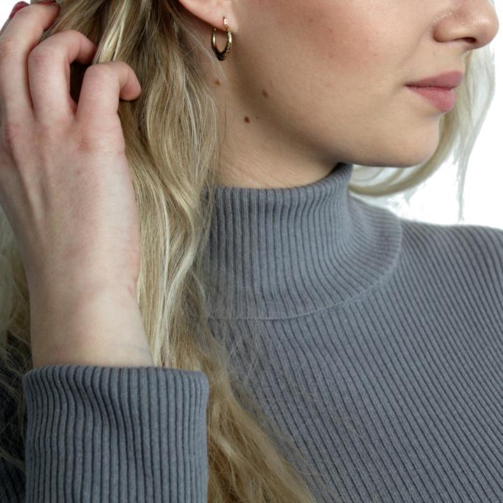 Actual product image Amor Hoops (Gold)