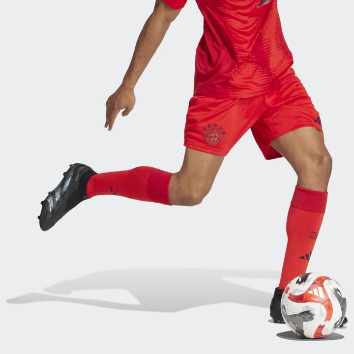 Actual product image adidas FC Bayern Munich Shorts (S)