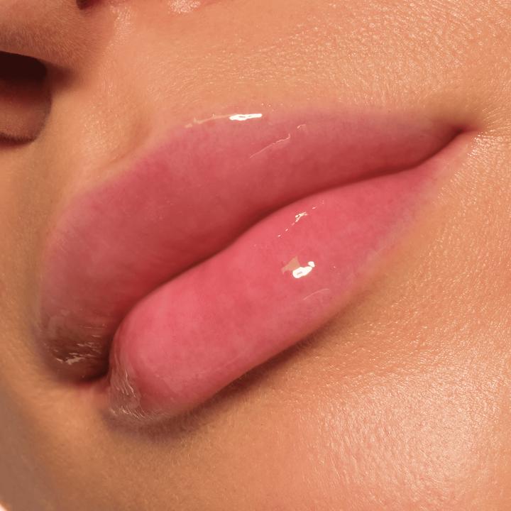 Actual product image Catrice Gloss Obsessed Lip Glaze (010, 010 - Gloss Therapy, Light Beige)