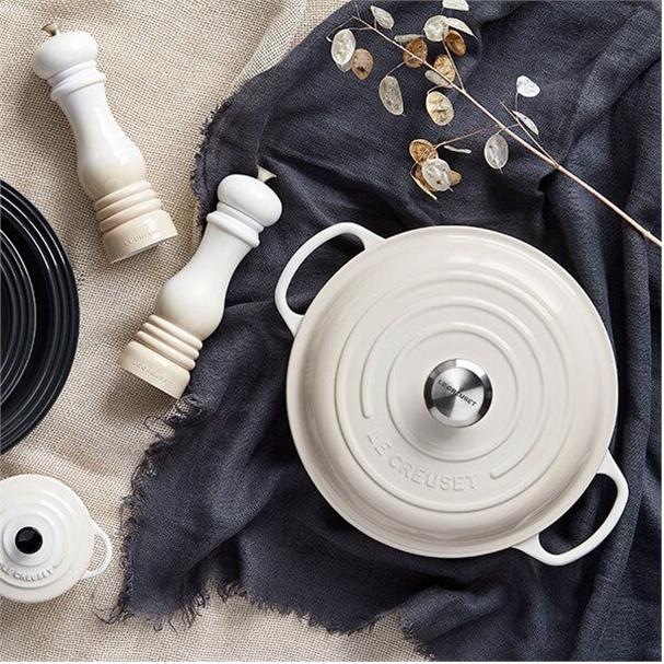 Actual product image Le Creuset Gourmet Professional Pot Signature Ø 30cm, round (30 cm, Casserole + Stewpot, Cast iron)