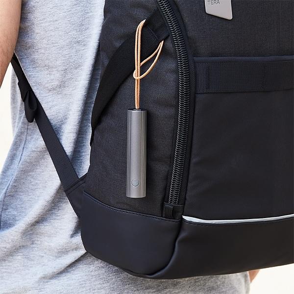 Productafbeelding Lexon Brelok z latarką Fijn szary