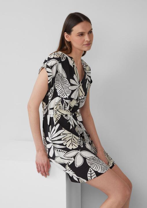 Produktbild S.Oliver Kleid Kurzes Kleid aus Viskosemix im Relaxed Fit (46)