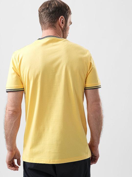Actual product image Fred Perry M1588 (L)