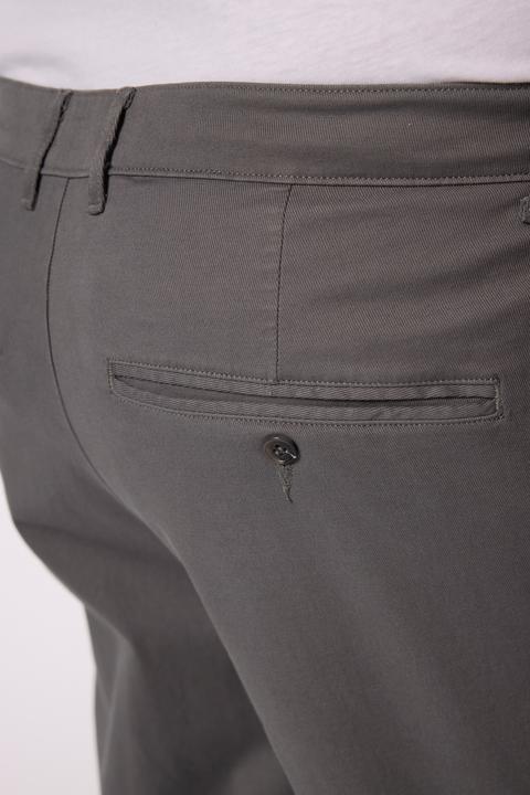 Image du produit Men+ Pantalon chino, ventre confort, coupe Regular Fit - jusqu'au 74 (70)