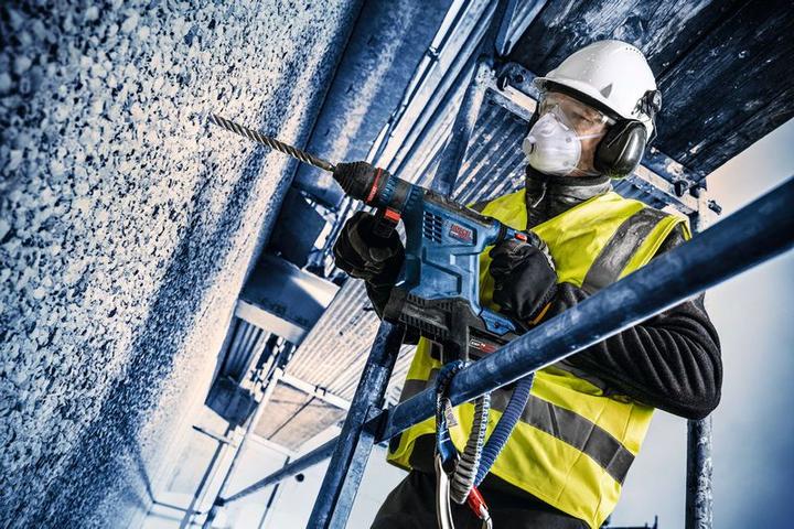 Produktbild Bosch Hausgeräte Akku-Bohrhammer mit SDS plus EXBH18V-32F