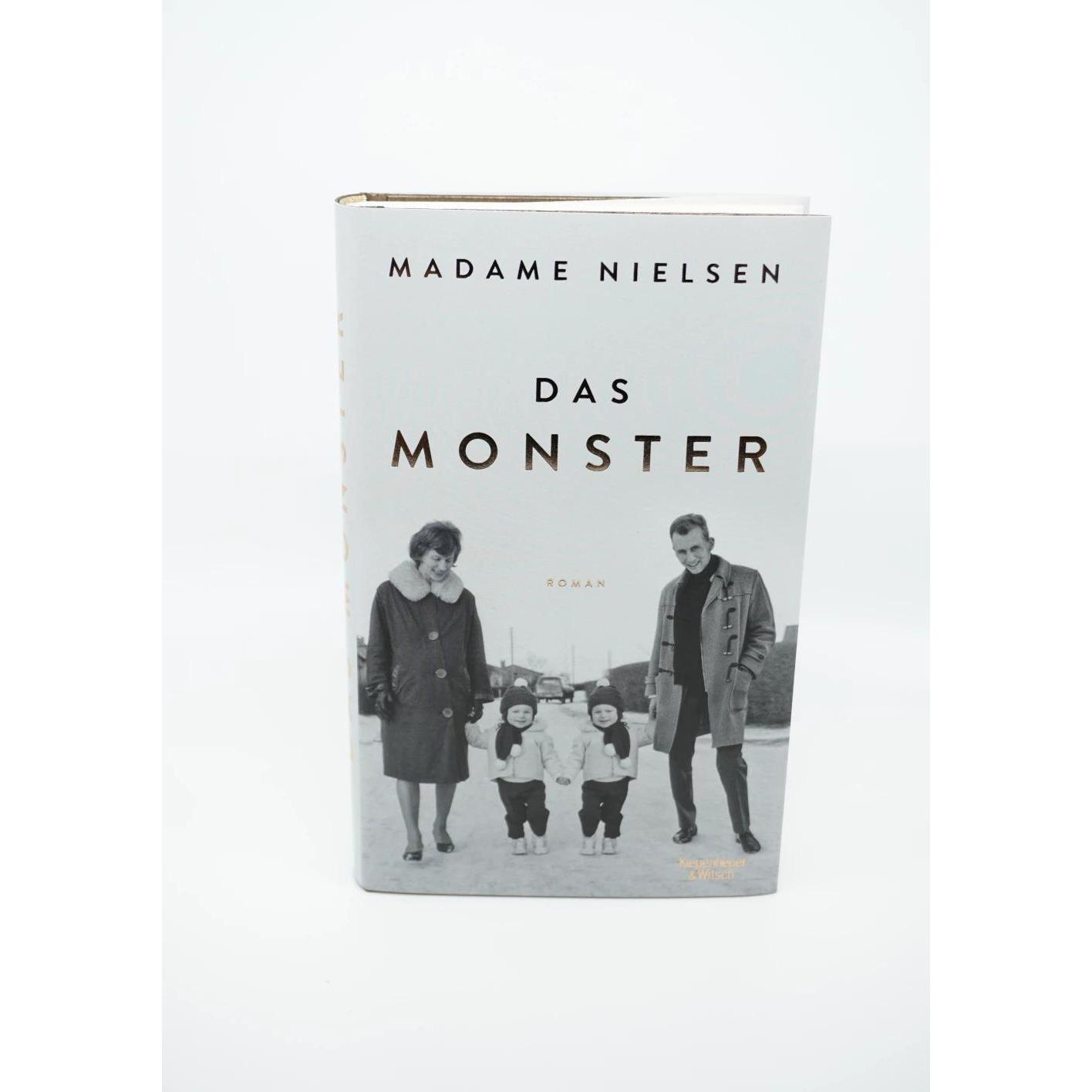 Das Monster, Belletristik von Madame Nielsen